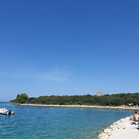Family Friendly With A Swimming Pool Kozino, Zadar - 18121 Kožino
