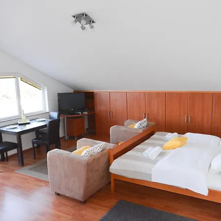 Family Friendly With A Swimming Pool Kozino, Zadar - 18121 Appartamento *