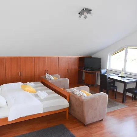 Appartamento Family Friendly With A Swimming Pool Kozino, Zadar - 18121